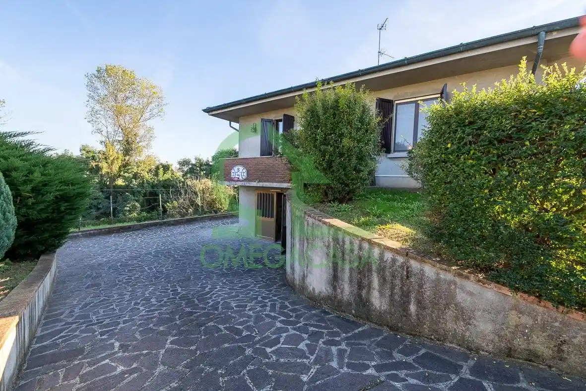 Villa bifamiliare via Sanadolo 10, Centro, Castiglione d'Adda - foto 4