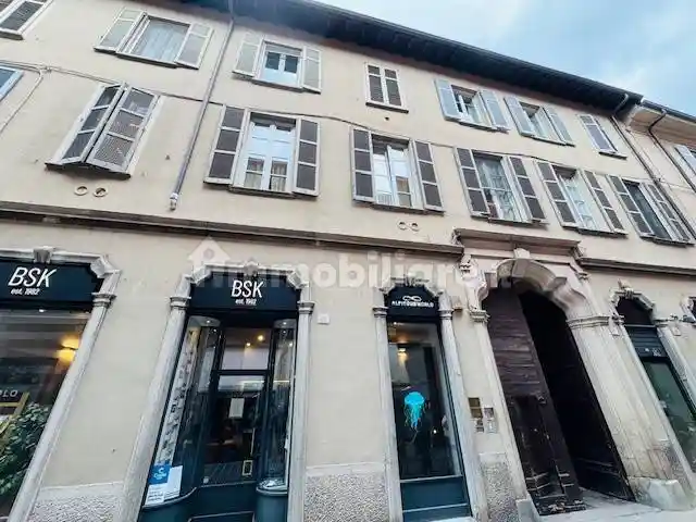 Bilocale ottimo stato, secondo piano, Centro Storico, Como - foto 2