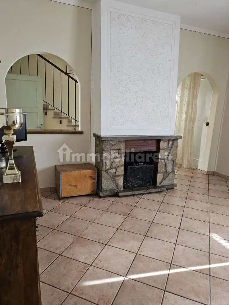 Casa indipendente in vendita a Prato