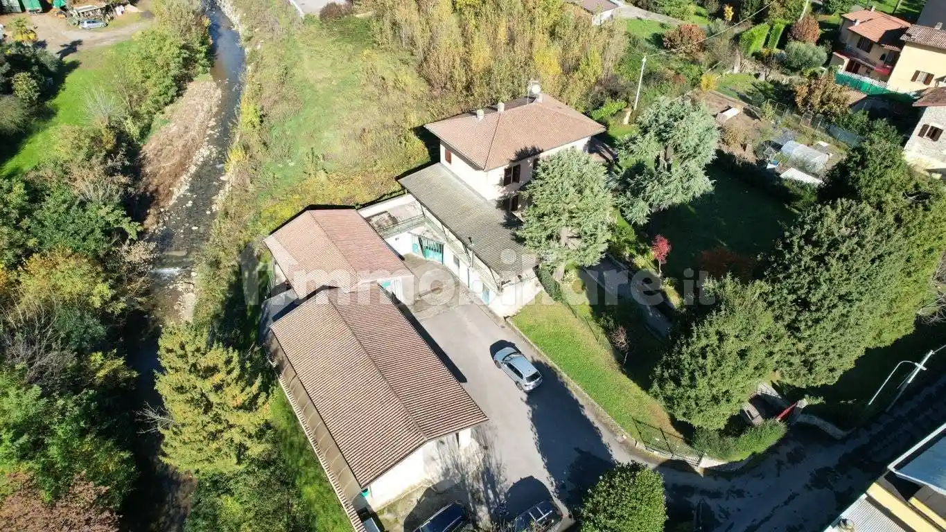 Villa unifamiliare via Vittorio Alfieri, Centro, Credaro - foto 5