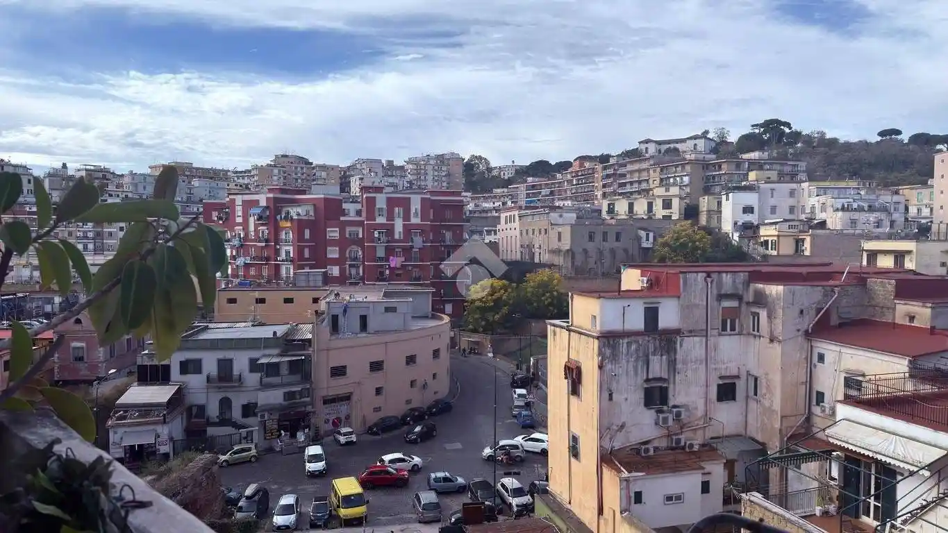 Trilocale via Nicola Nicolini 68, San Carlo All'Arena, Napoli - foto 2