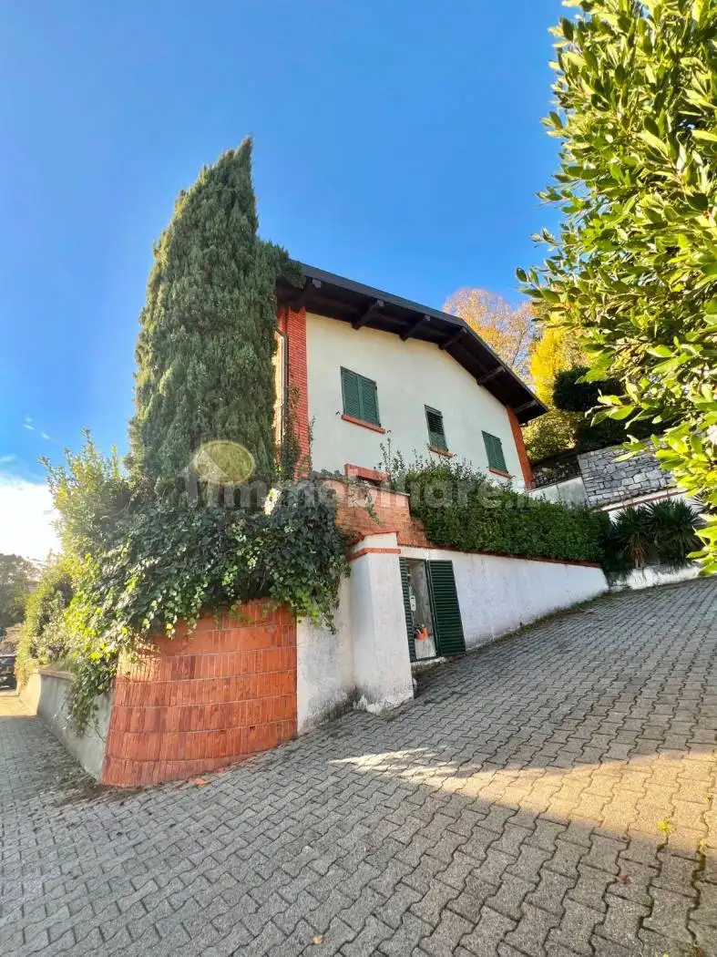 Villa in vendita a Como