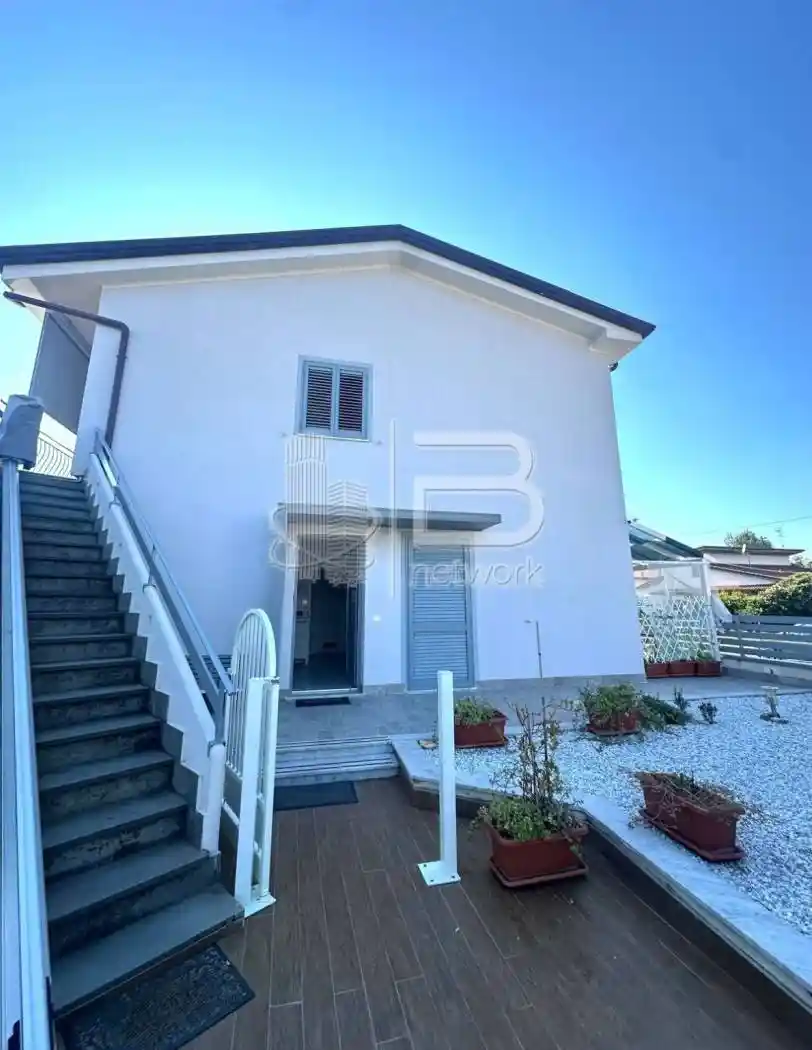 Villa in vendita a Massa