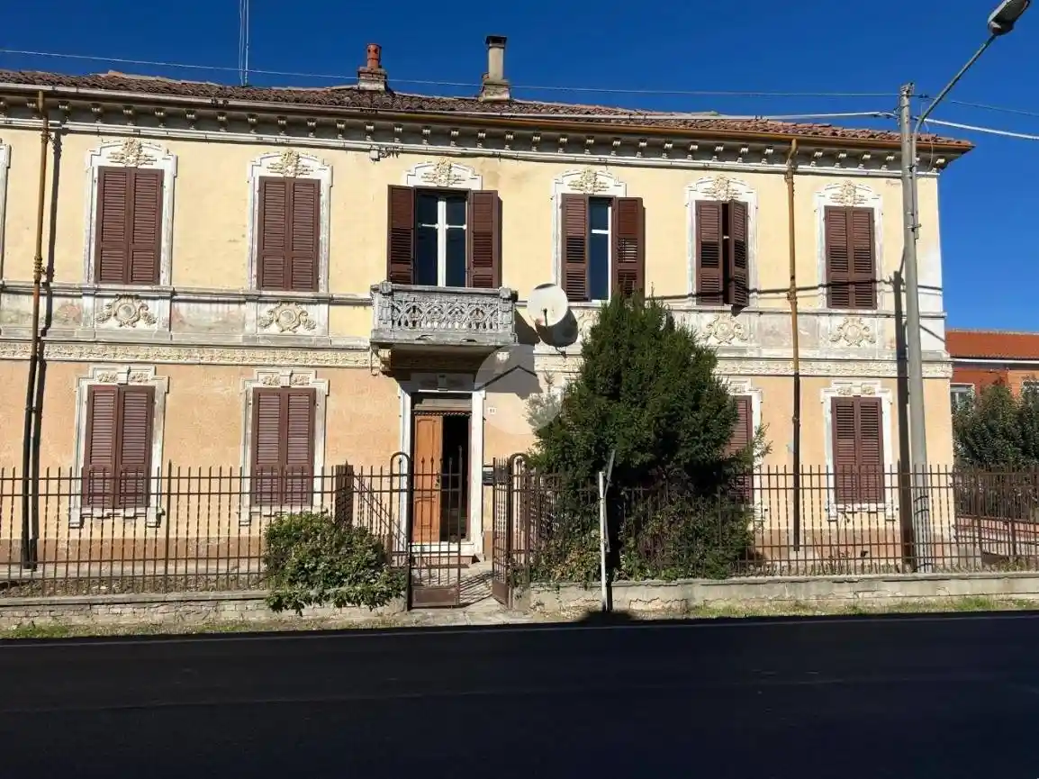 Palazzo - Edificio in Vendita - foto 2