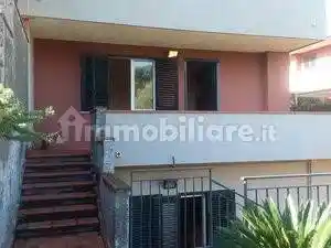 Villa in vendita a Aci Catena