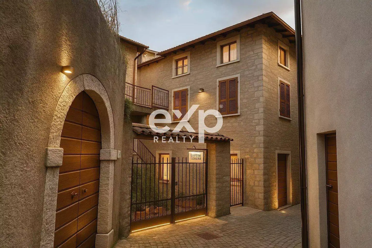 Casa indipendente in vendita a Gargnano