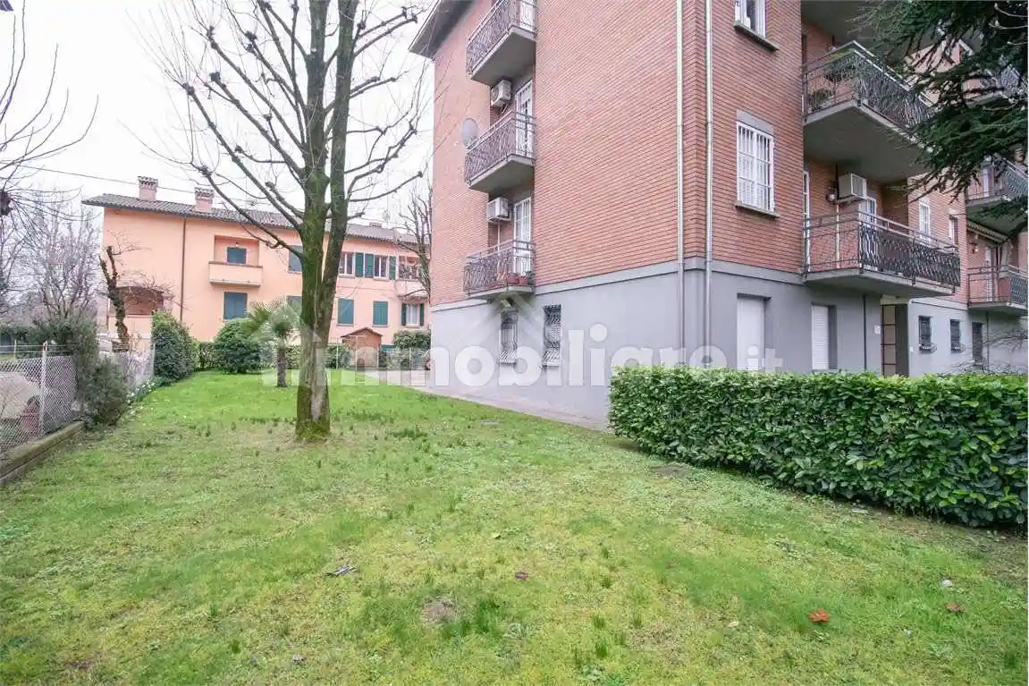 Appartamento buono stato, terzo piano, Orologio, Reggio Emilia - foto 3