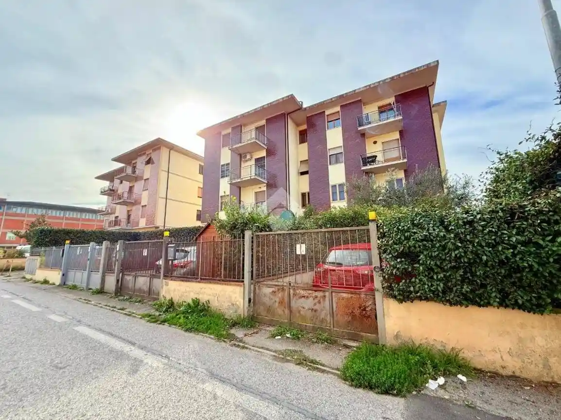 Appartamento in vendita a Reggello