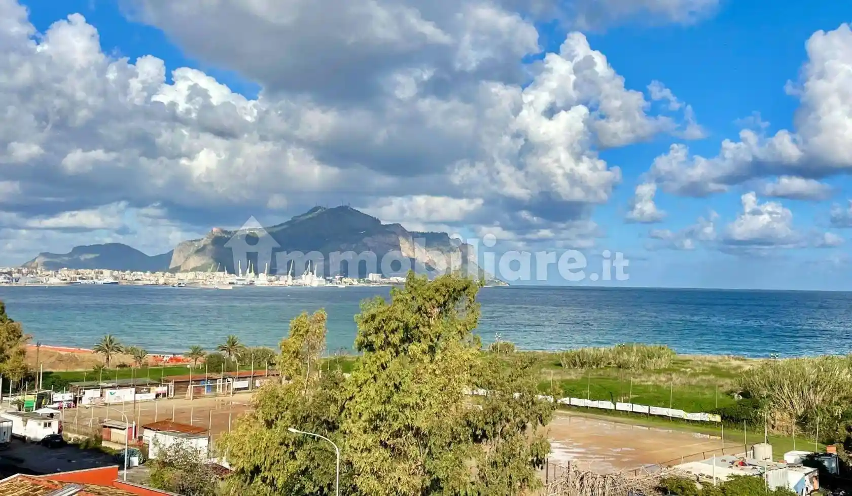 Appartamento in vendita a Palermo