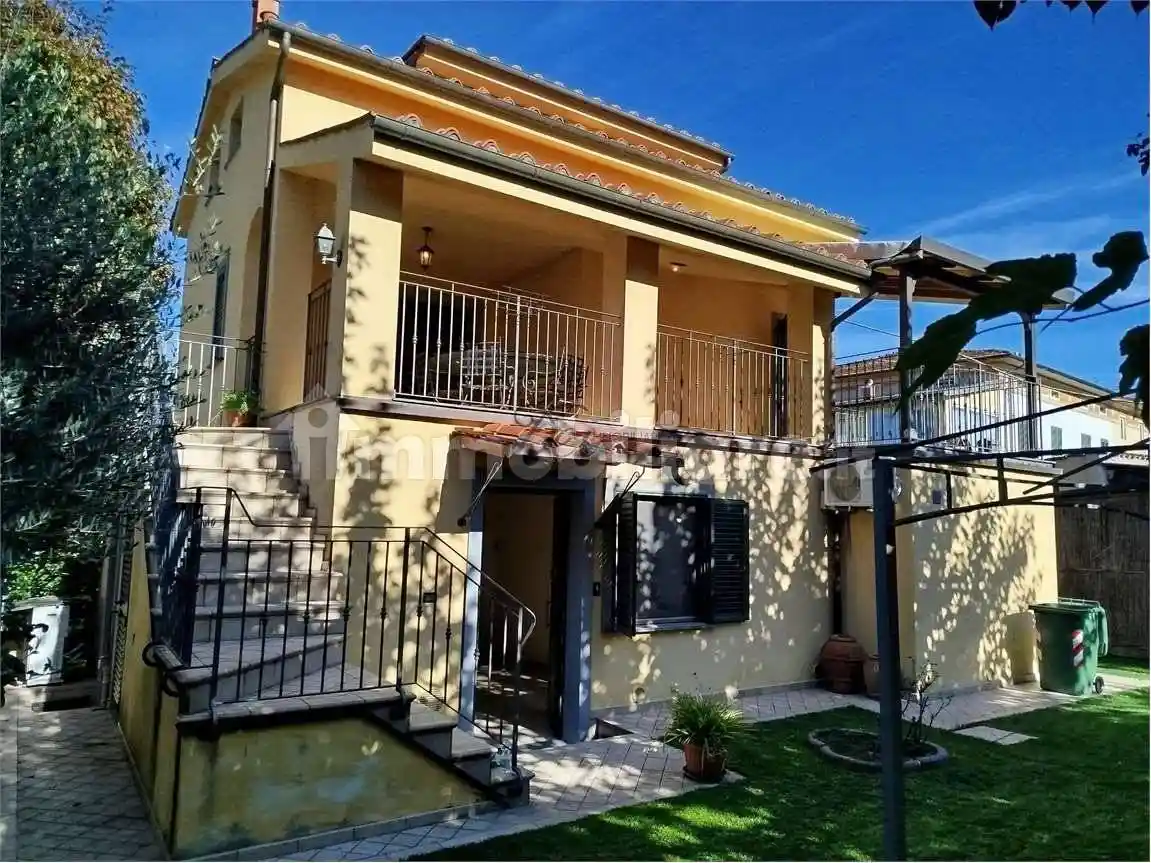 Villa unifamiliare via enrico squaglia, San Concordio, Lucca - foto 3