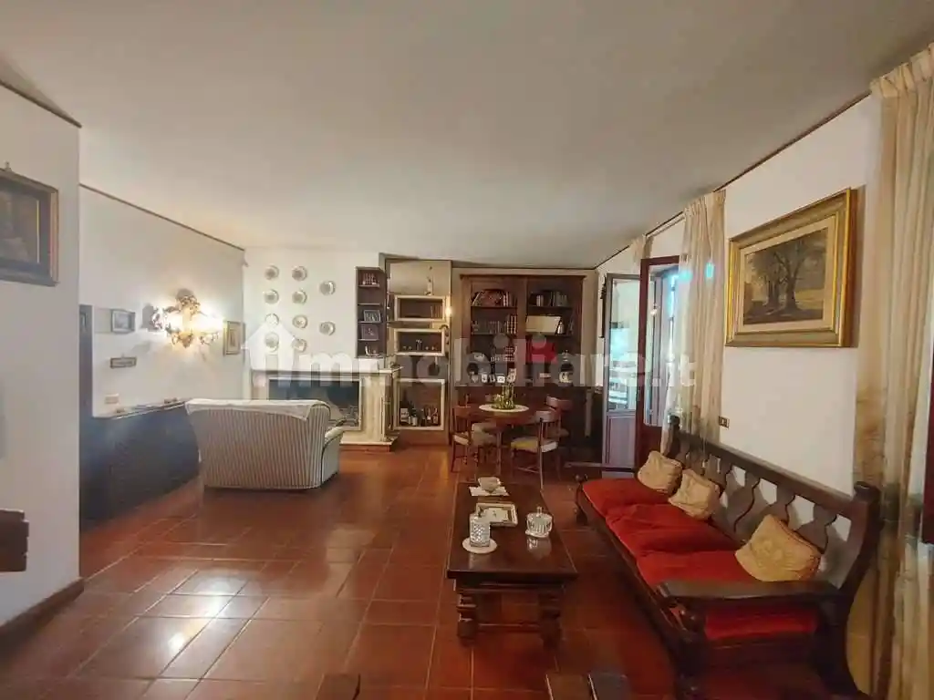 Villa unifamiliare, buono stato, 160 m², Centro Storico, Terni - foto 2