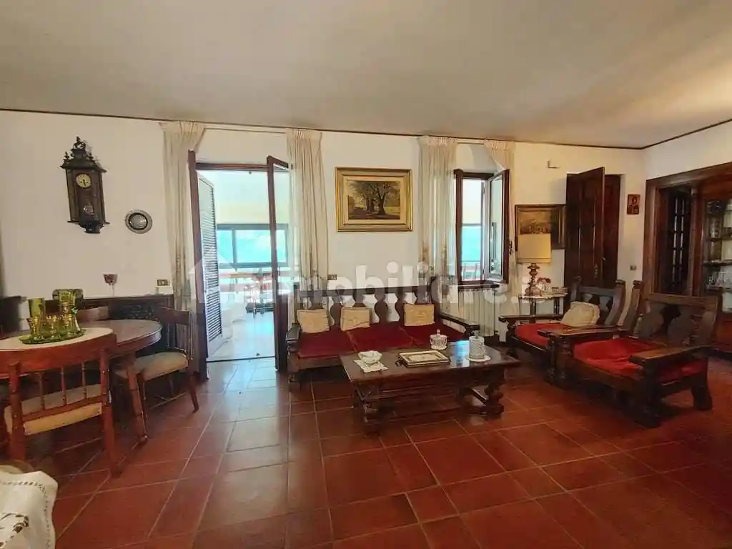 Villa unifamiliare, buono stato, 160 m², Centro Storico, Terni - foto 4