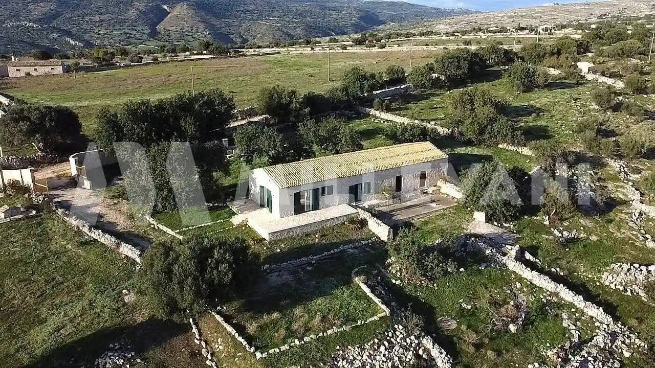 Rustico - Casale in vendita a Scicli