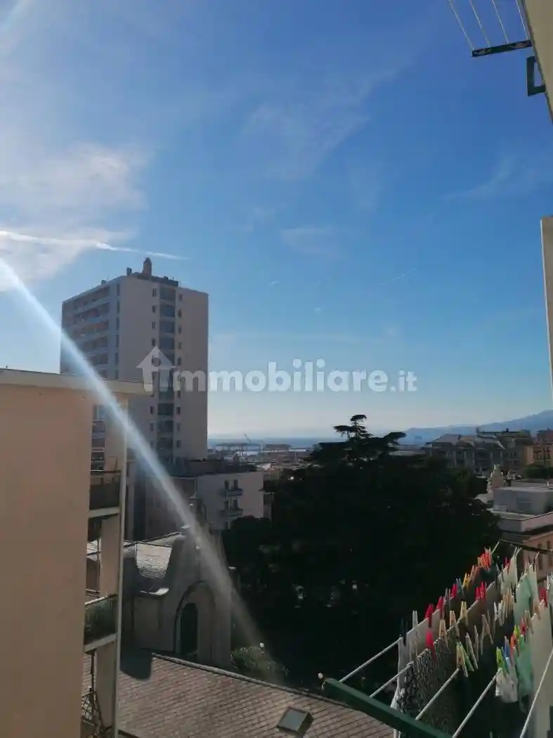 Appartamento in vendita a Genova