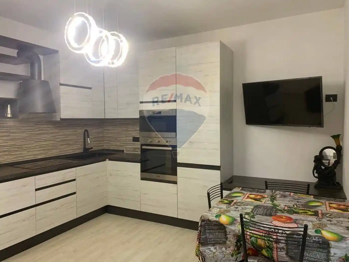 Monolocale viale Aguggiari 77, Montello, Varese - foto 3