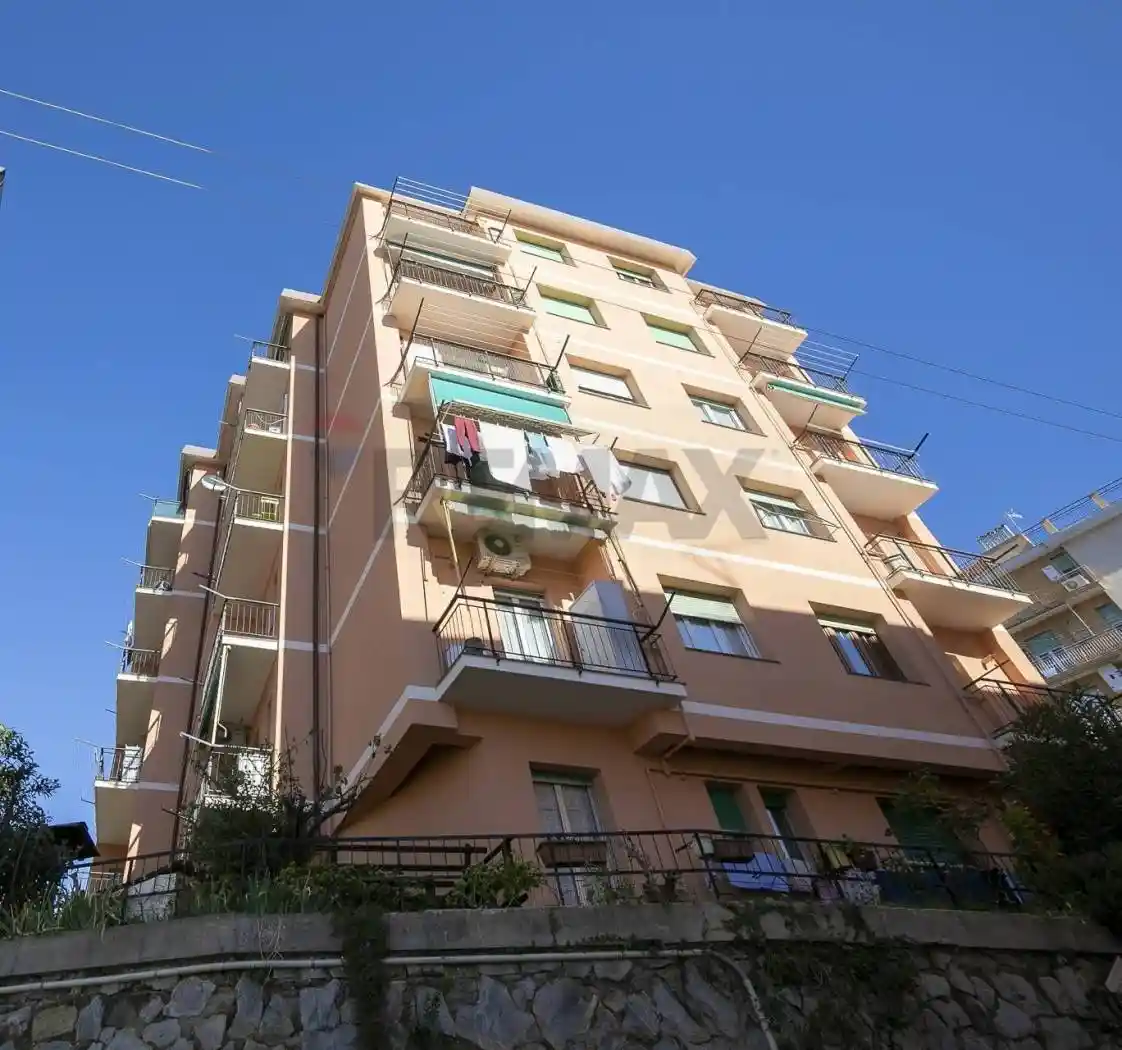 Appartamento in vendita a Genova