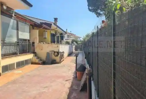 Villa in vendita a Ardea