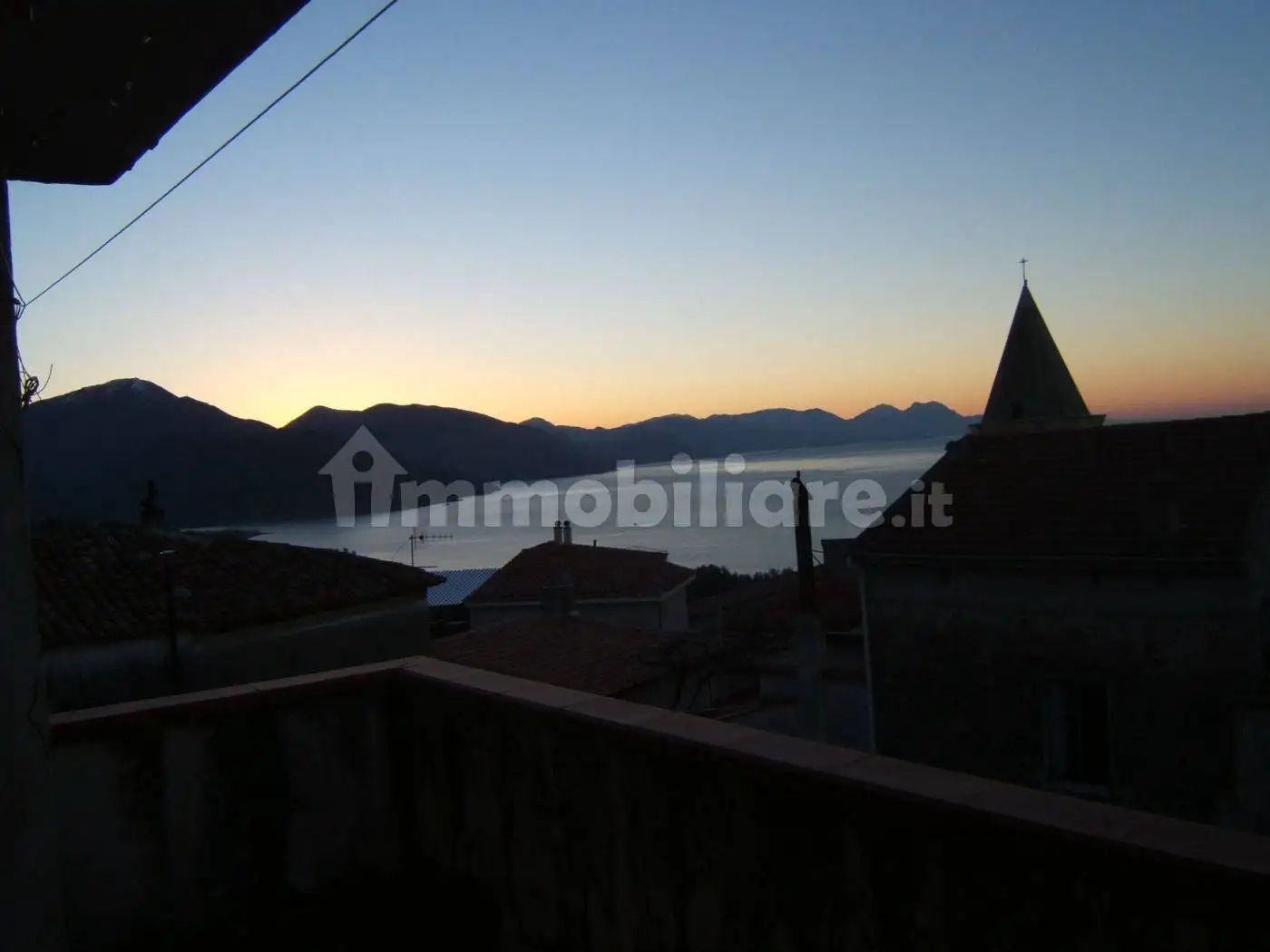 Casa indipendente in vendita a Ispani