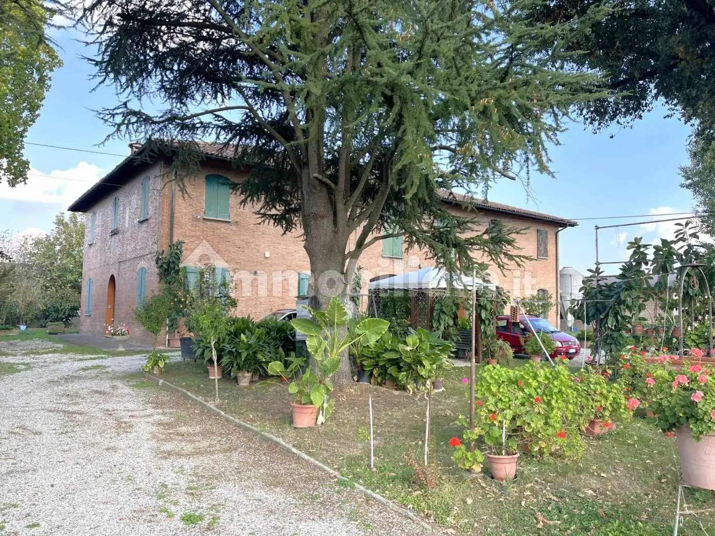Terratetto unifamiliare 680 m², buono stato, Budrio - foto 4