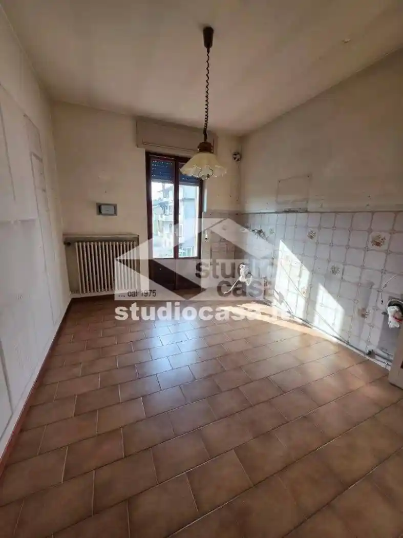 Trilocale da ristrutturare, su più livelli, Sant'Ambrogio, Cremona - foto 4