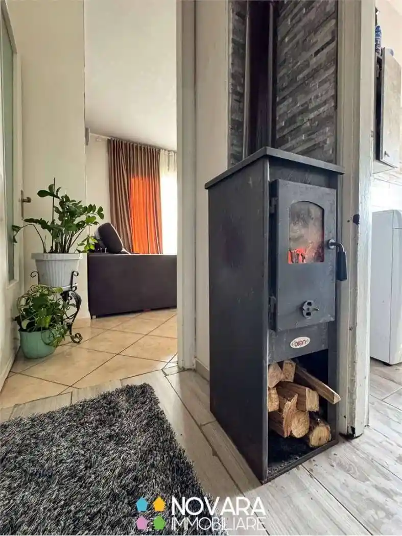 Trilocale via Pessone, 9, Centro, Varallo Pombia - foto 2