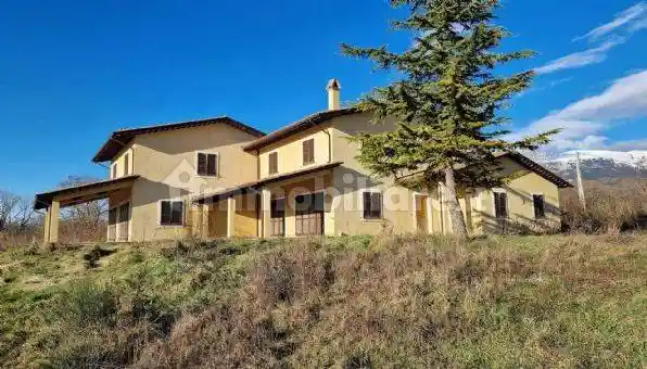 Villa in vendita a Nocera Umbra