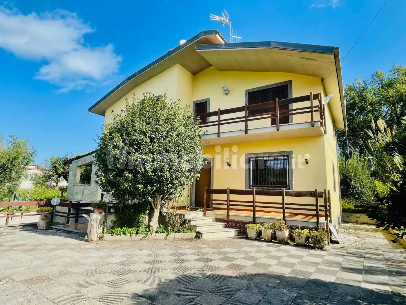 Villa in vendita a Lariano