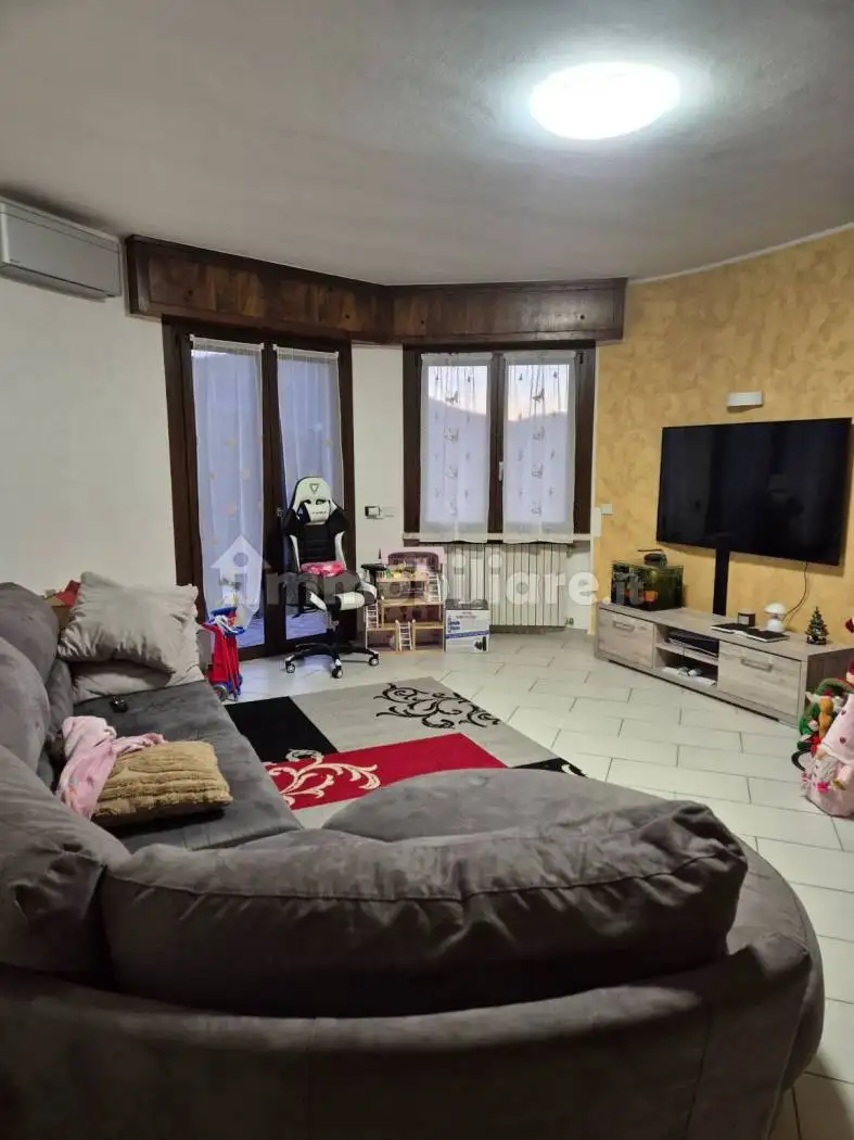 Appartamento via Cristoforo Colombo 5, Centro, Bisuschio - foto 4