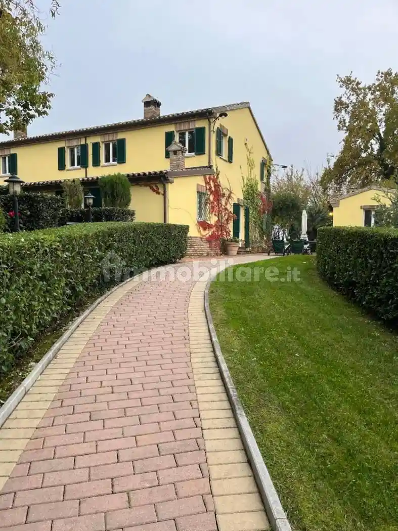 Rustico - Casale in vendita a Osimo