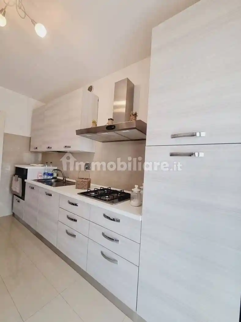 Trilocale via Eduardo De Filippo, 14, Guardapasso, Aprilia - foto 5