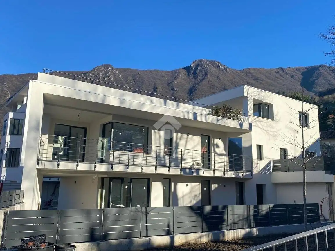 Appartamento in vendita a Sale Marasino