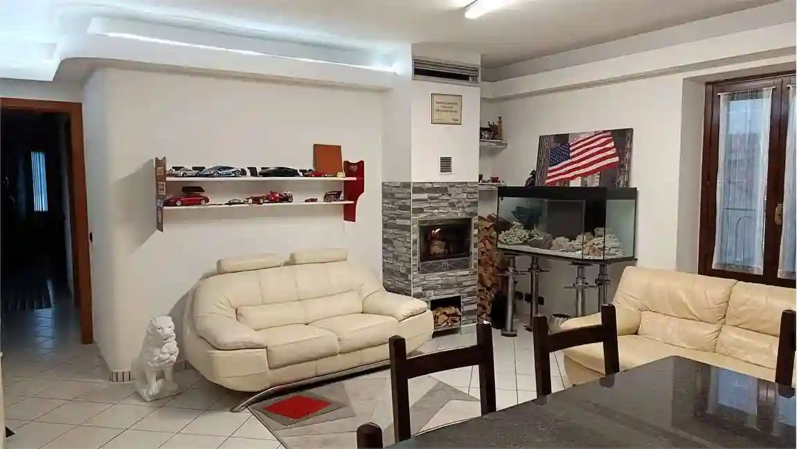 Appartamento in vendita a Lurate Caccivio