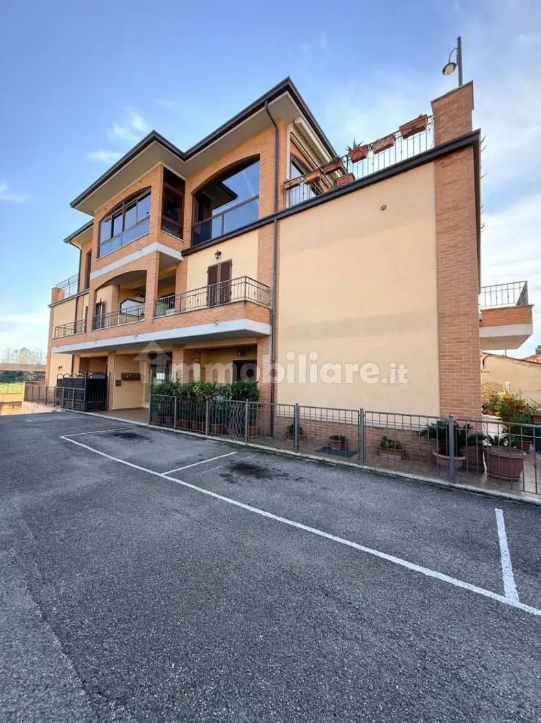 Appartamento in vendita a Assisi