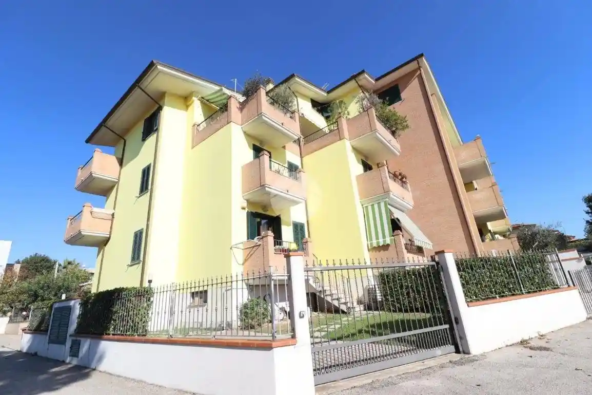 Trilocale traversa Sechini 20, Centro, Giulianova - foto 2