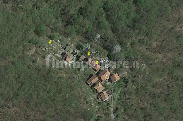 Casa indipendente in asta a Montoggio