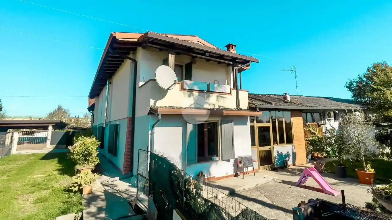 Casa indipendente in vendita a Chiari