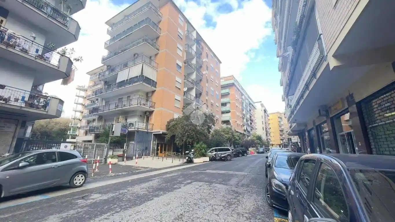 Quadrilocale via freud sigmund 60, Rione Alto, Napoli - foto 2