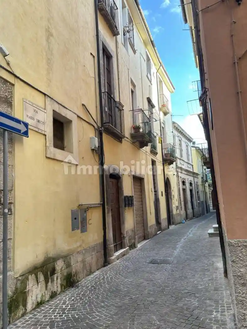 Bilocale via Trozzi 1, Centro, Sulmona - foto 2