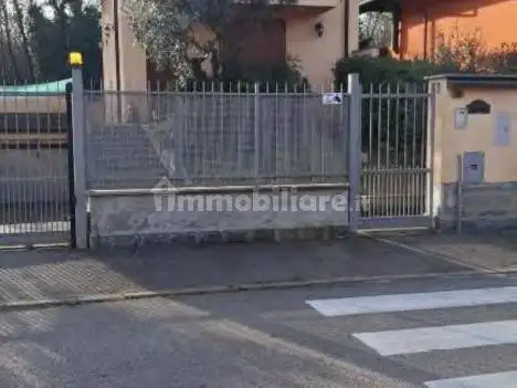 Villetta a schiera in asta a Vanzago