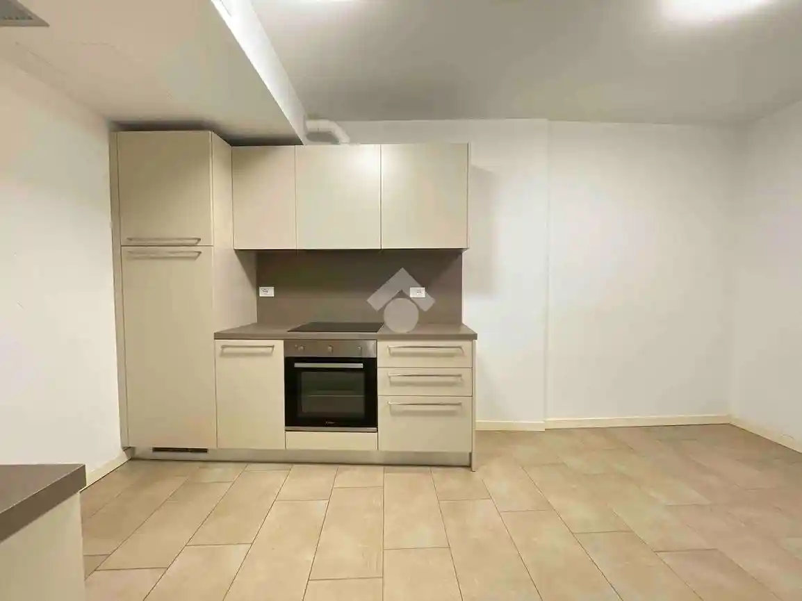 Bilocale corso Giuseppe Garibaldi 55, Loggia - Garibaldi, Brescia - foto 3