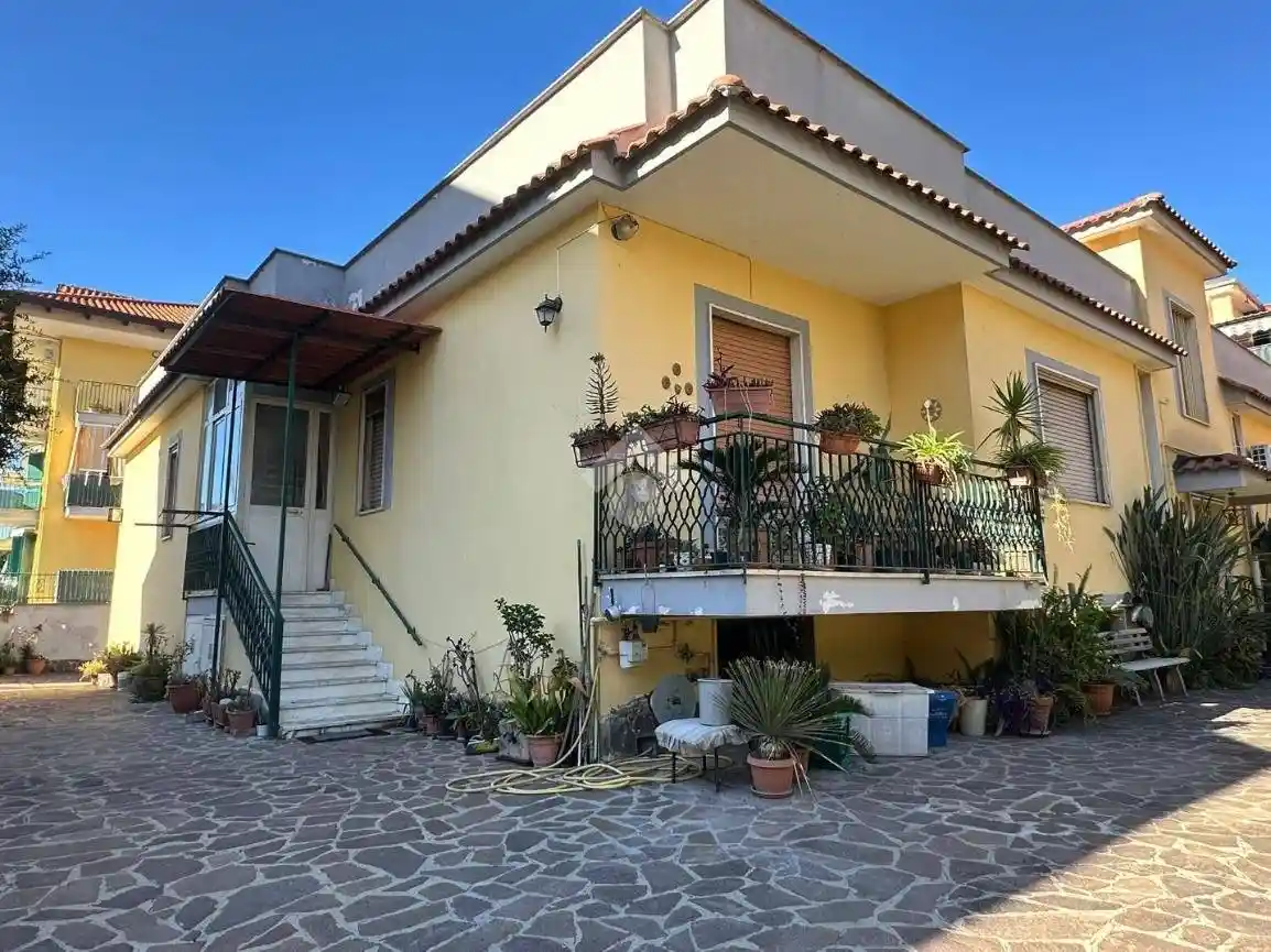 Villa bifamiliare via Carlo Levi 5, Madonna delle Grazie, Giugliano in Campania - foto 3