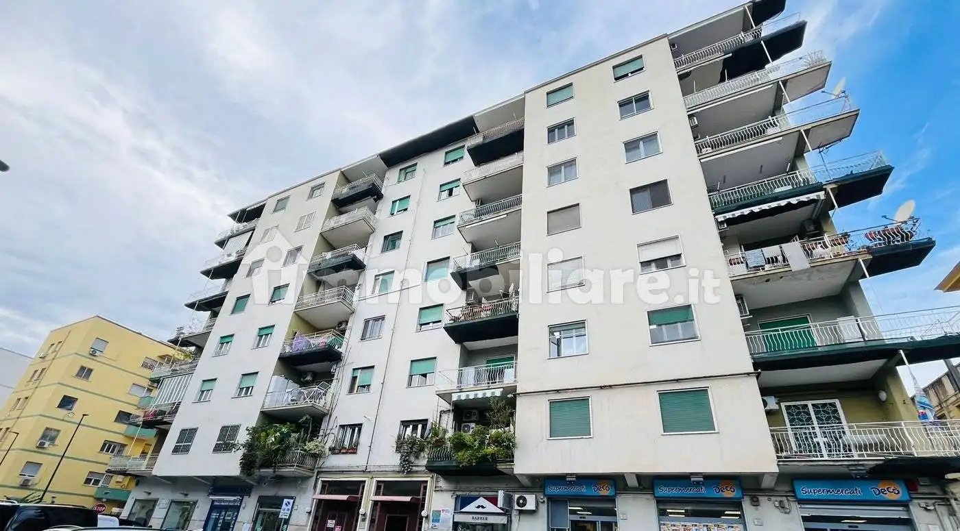 Appartamento in vendita a Napoli