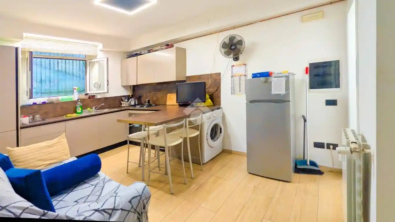 Trilocale via Privata Labeone 7, Argonne - Corsica, Milano - foto 2