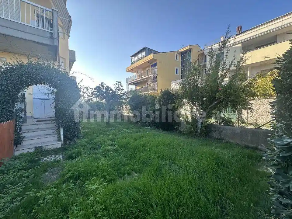Trilocale via Dei Peligni snc, Cologna Spiaggia, Roseto degli Abruzzi - foto 5