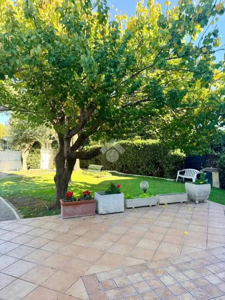 Villa plurifamiliare via Stesicoro, Axa, Roma - foto 4