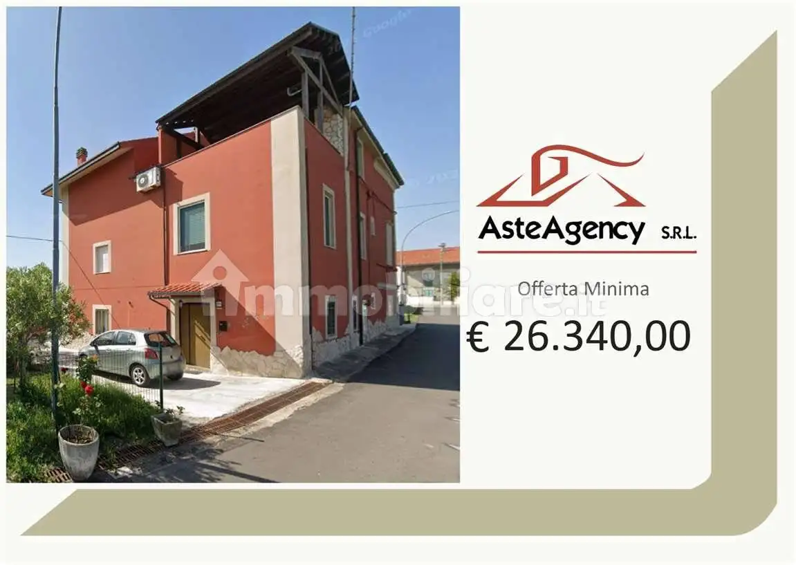 Appartamento in asta a Poggiofiorito