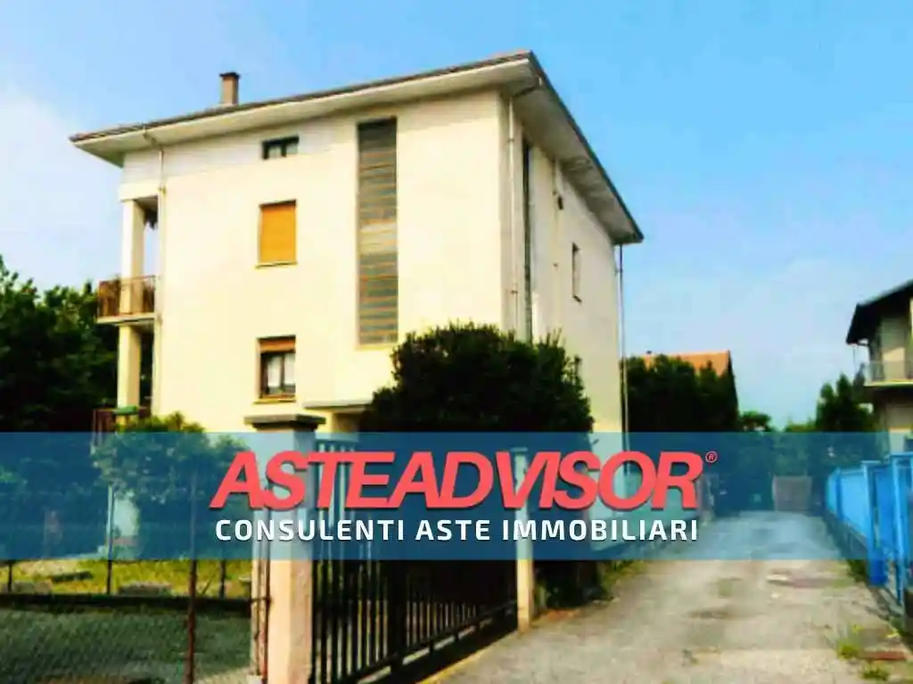 Villa in asta a Vigliano Biellese