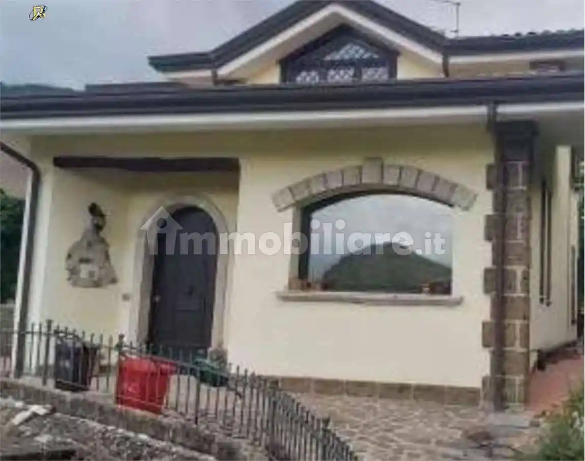 Villa all'asta via Annarumma, Monteforte Irpino - foto 2