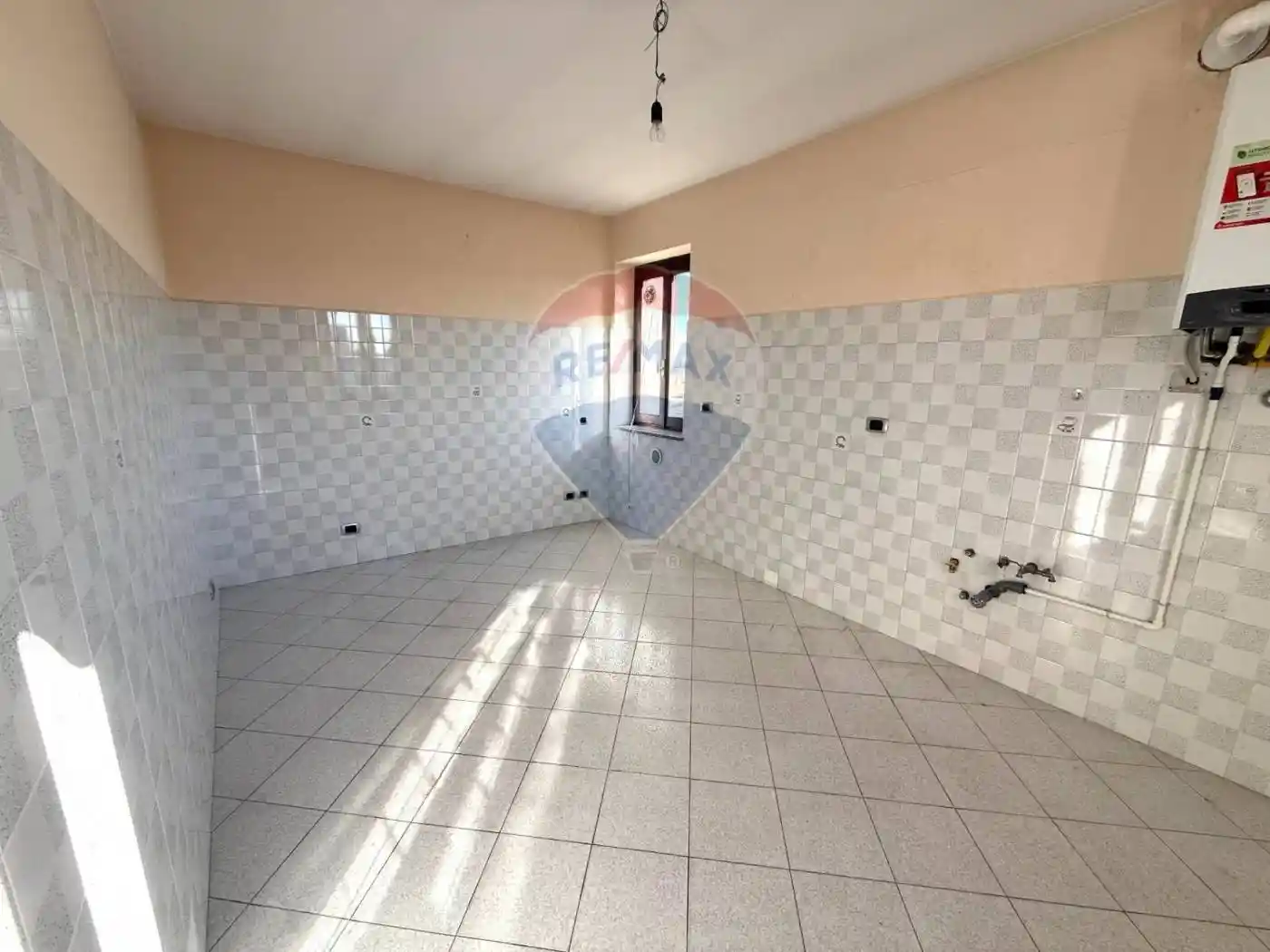 Trilocale via Monte Cengio 7, Bizzozzero, Varese - foto 2