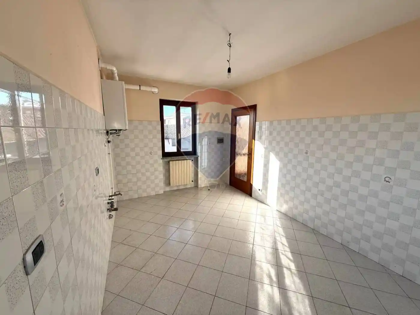 Trilocale via Monte Cengio 7, Bizzozzero, Varese - foto 5